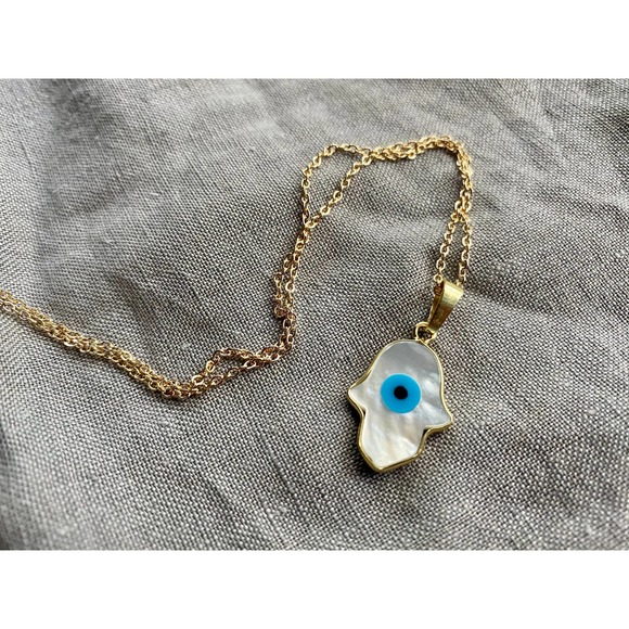 *Jihane* Hamsa Evil Eye Necklace - Picture 2 of 7